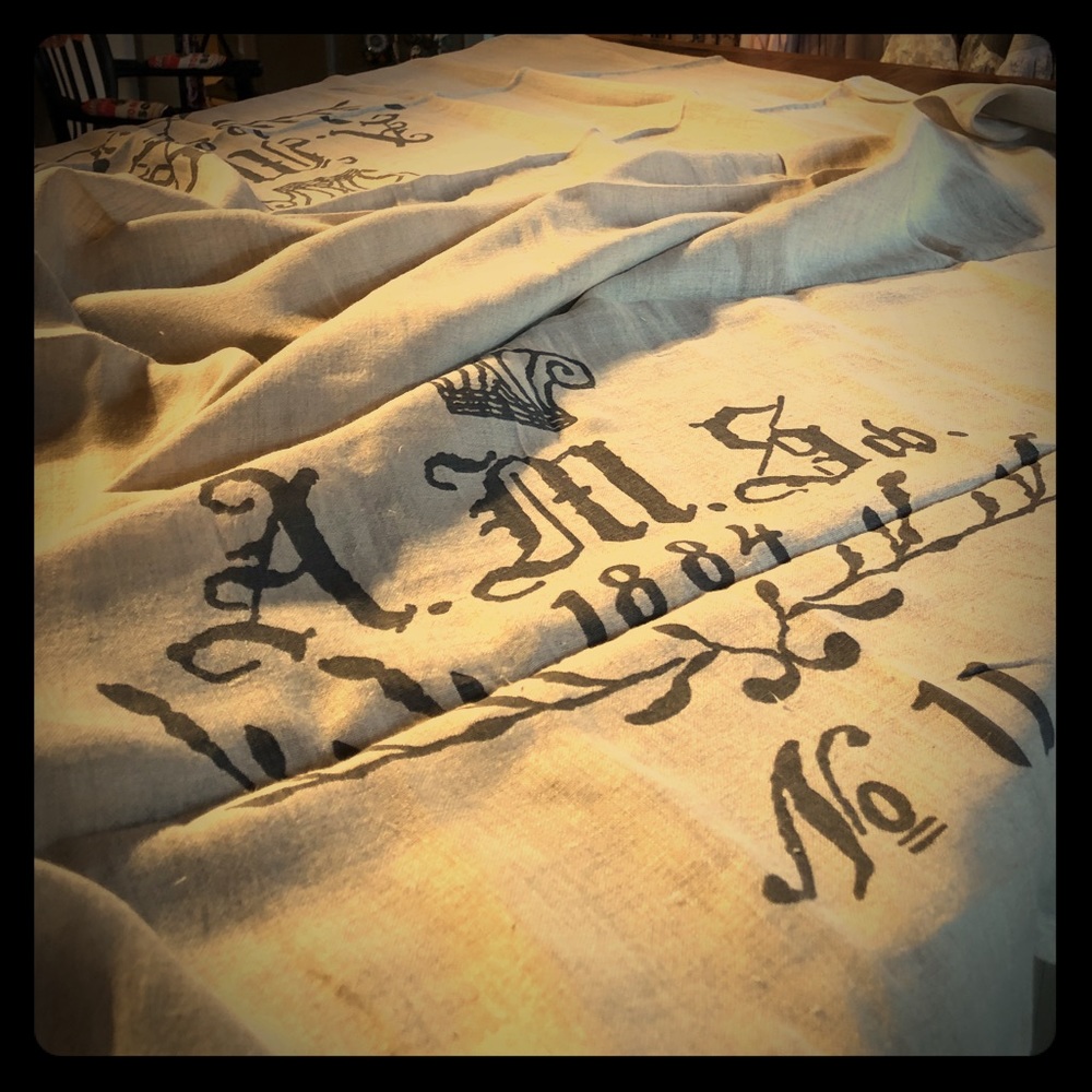 100% linen French table cloth 140 x 220 cm